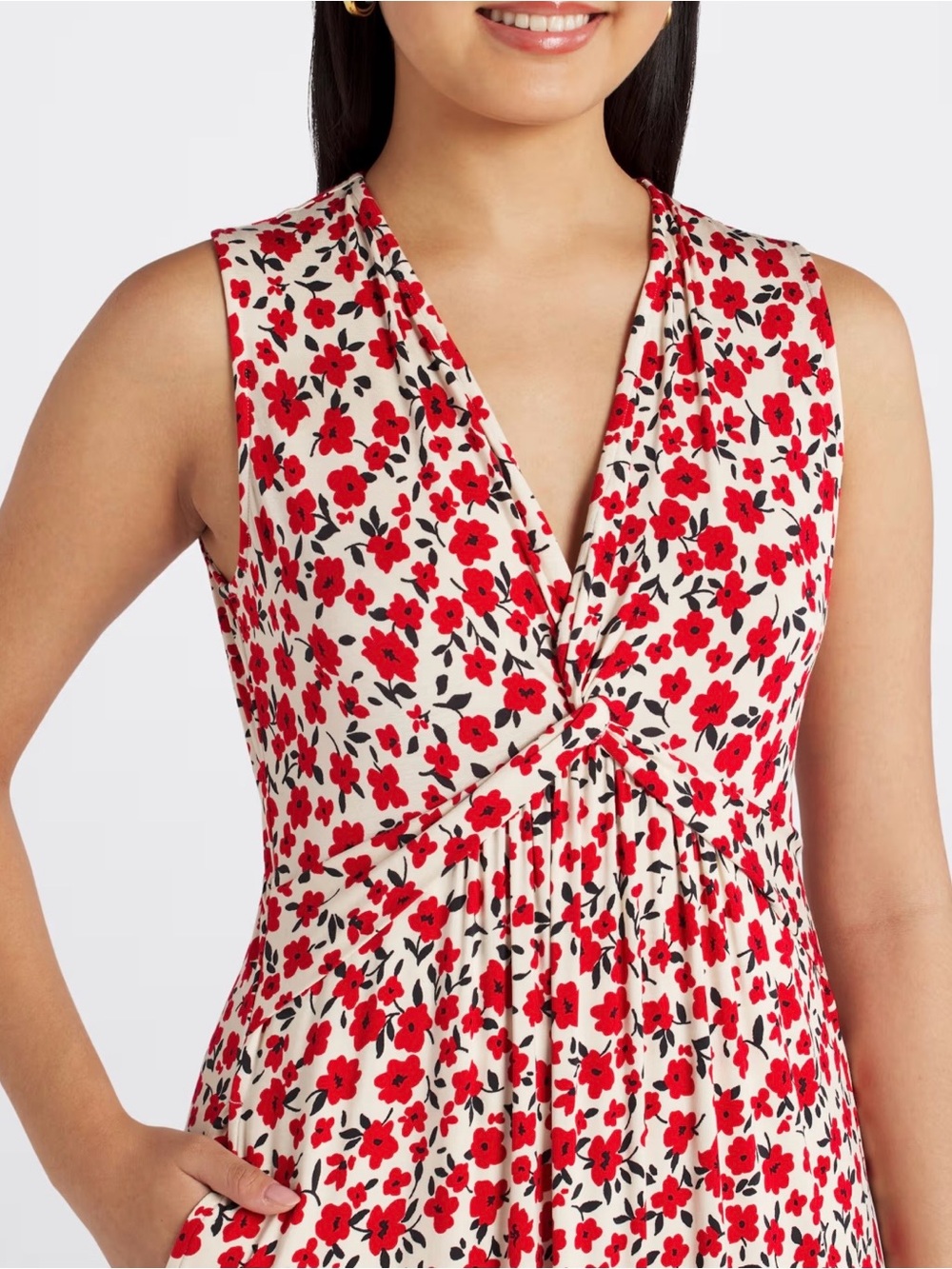 Market & Spruce Red Floral V-Neck Maxi Dress on Cream - Picture 3 of 5